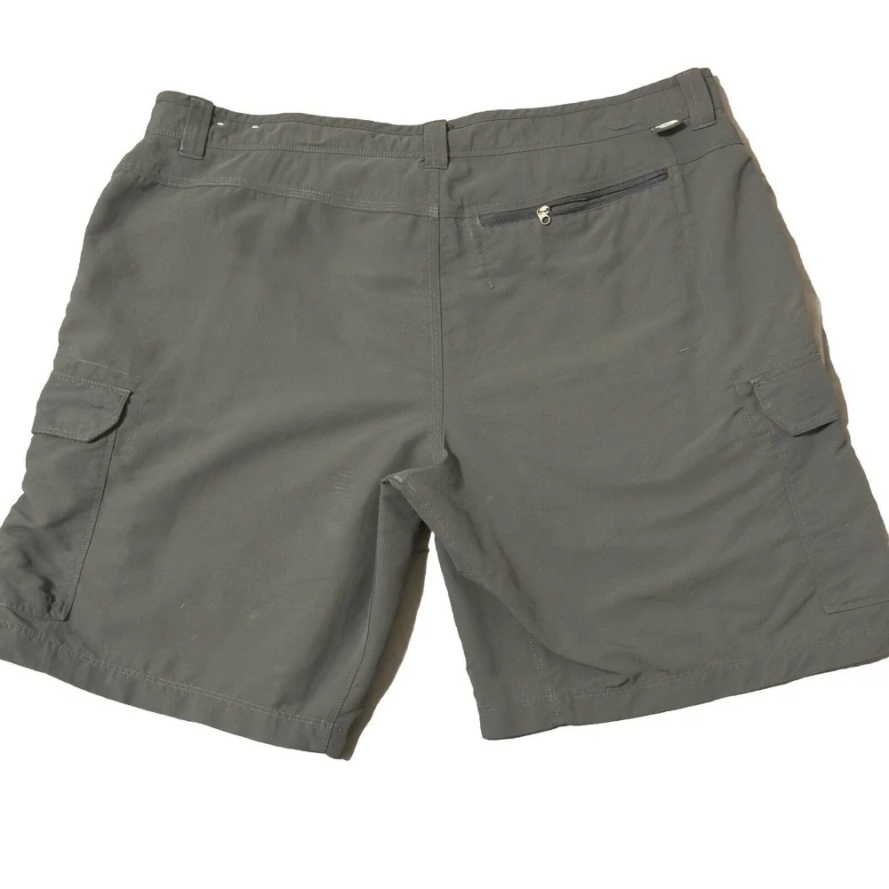 THE‎ NORTH FACE Hiking Cargo Shorts Mens Size 40 Gray Pockets Button Snap